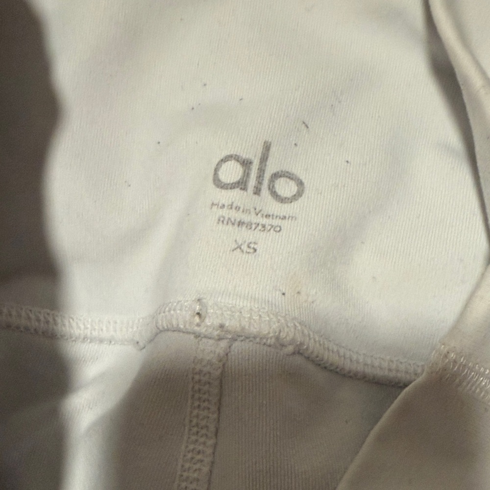 Alo White Capri Leggings - Picture 7 of 7